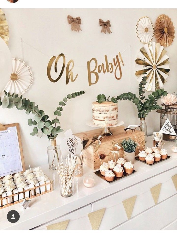 Neutral baby shower